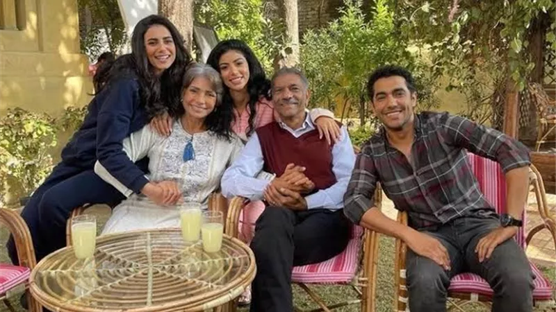 5 أعمال فنية تناولت دراما العائلة وتعزيز التواصل الأسري 