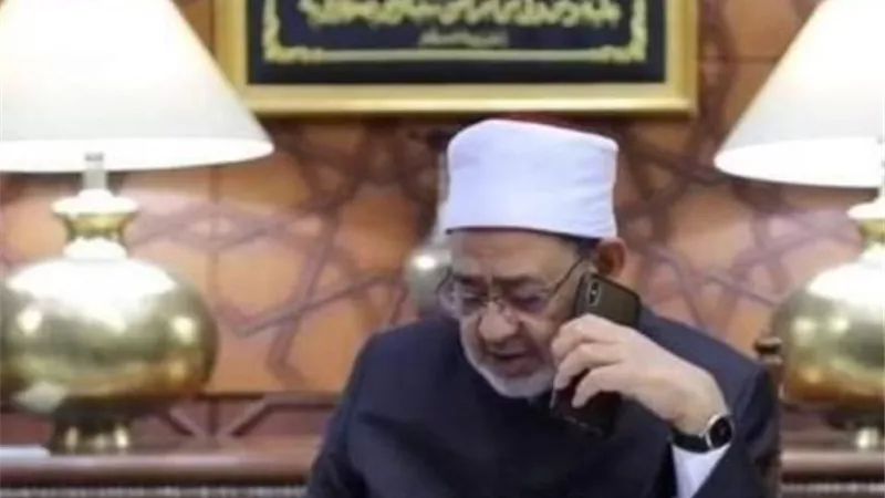 نتيجة الثانوية الأزهرية.. خلال ساعات شيخ الأزهر يتصل بأوائل الشهادة