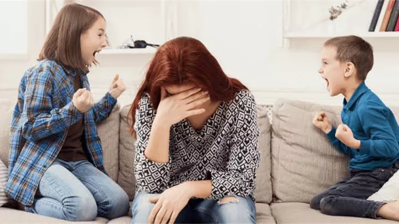 9 خطوات لحل الخلافات العائلية بين أبنائك بشكل حضاري
