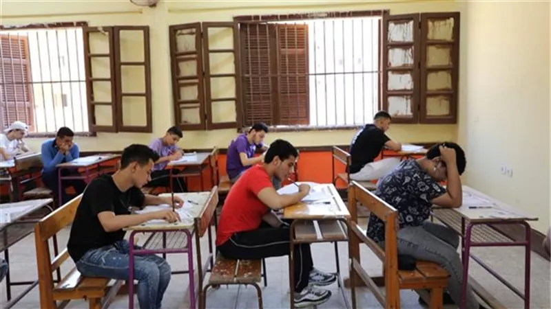   ماذا قال رواد السوشيال ميديا حول ذكرياتهم في الثانوية العامة؟