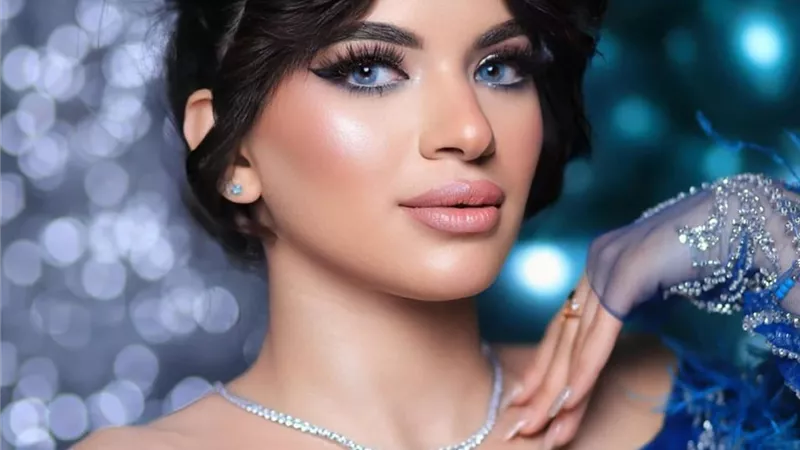 «بمجهودي».. البلوجر سوزي الأردنية تحتفل بحصولها على 33% في الثانوية العامة