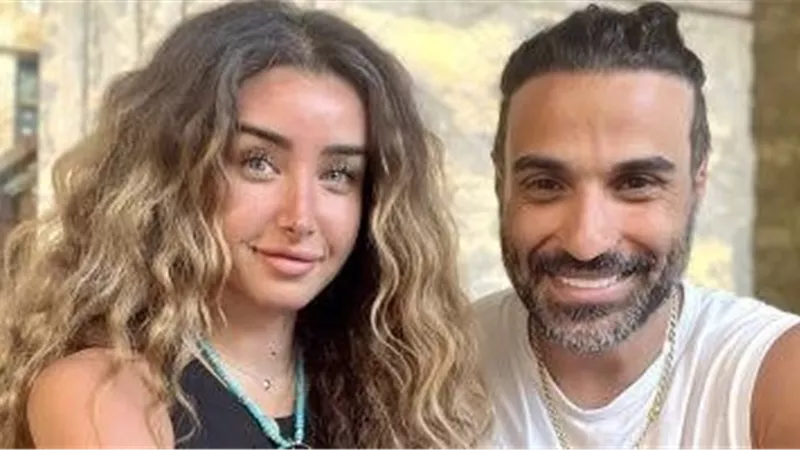 تسريب محادثات للفنان أحمد فهمي عن هنا الزاهد والجمهور في صدمة  