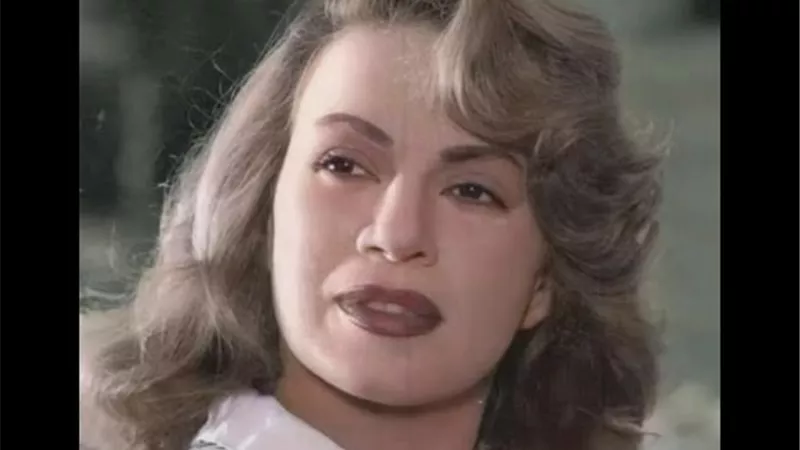 ذكرى وفاة هند رستم.. قصة الطين الذي أفسد لها 3 فساتين وكيف كان سبب نجاتها 