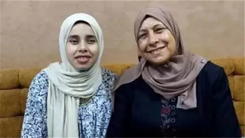 بطريقة برايل.. قصة سماء سمير الأولى بالثانوية العامة 2024