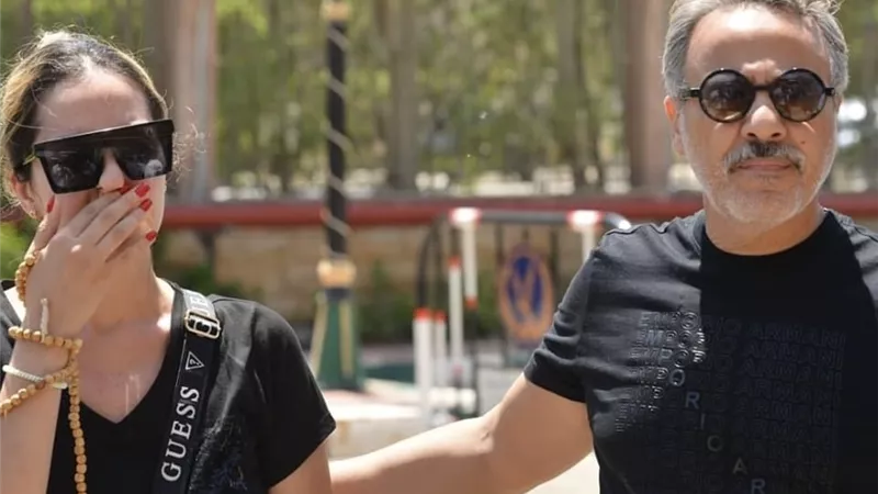 بحضور نجوم الفن.. مشاهد من جنازة والد زوجة الفنان إيهاب فهمي 
