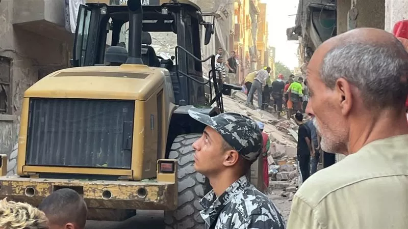 انهيار عقار مكون من 3 طوابق في الجيزة