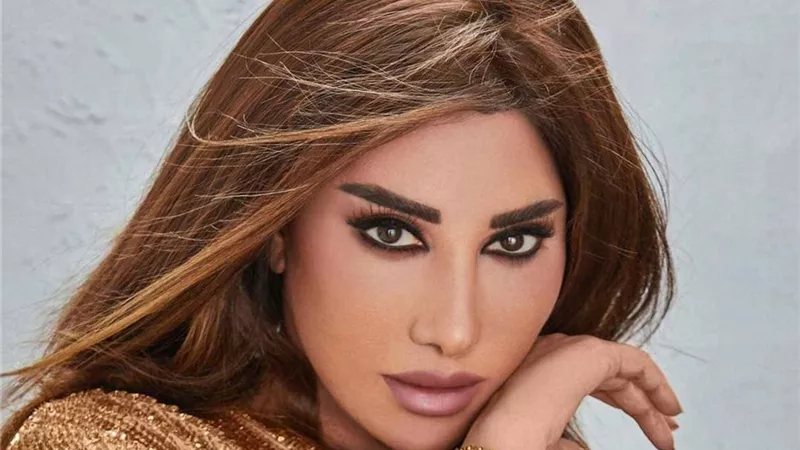 آخرهم نجوى كرم.. نجوم تعرضوا لمواقف محرجة على المسرح 