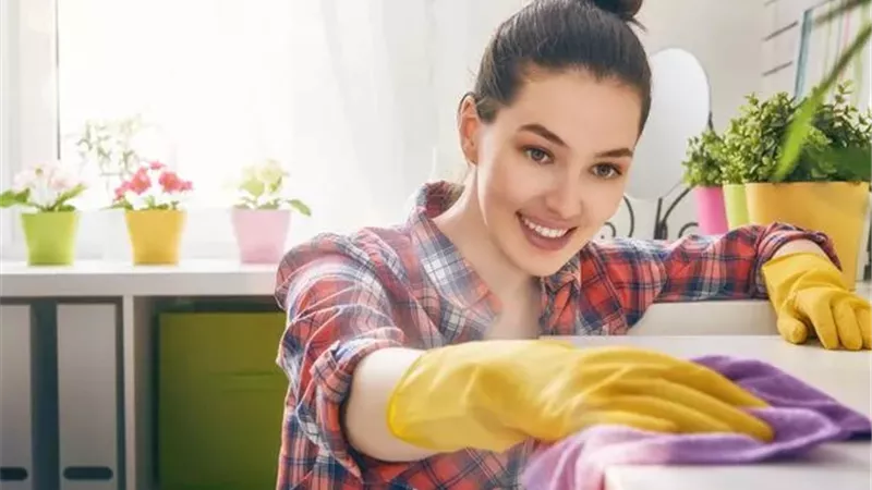 بينها غسل الملابس.. 5 أعمال منزلية تساعدك على حرق دهون البطن
