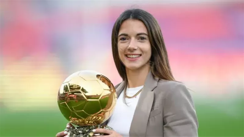 لاعبات برشلونة يسيطرن على قائمة المرشحات للكرة الذهبية 2024.. من هن؟ 