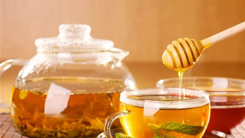 6 مشروبات عشبية تساعدك في خفض الكوليسترول أبرزها «شاي النعناع»