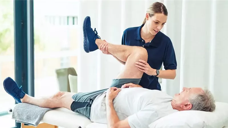 الصحة: 6 أنواع من الأمراض تتطلب جلسات علاج طبيعي