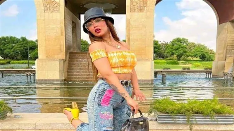هدير عبد الرازق تكشف سر فيديوهاتها المخلة.. وحكاية تهديدها بالقتل 