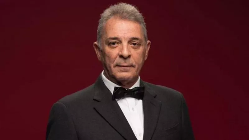 نظرة محمود حميدة لإلهام صفي الدين تشعل السوشيال ميديا (صور) 