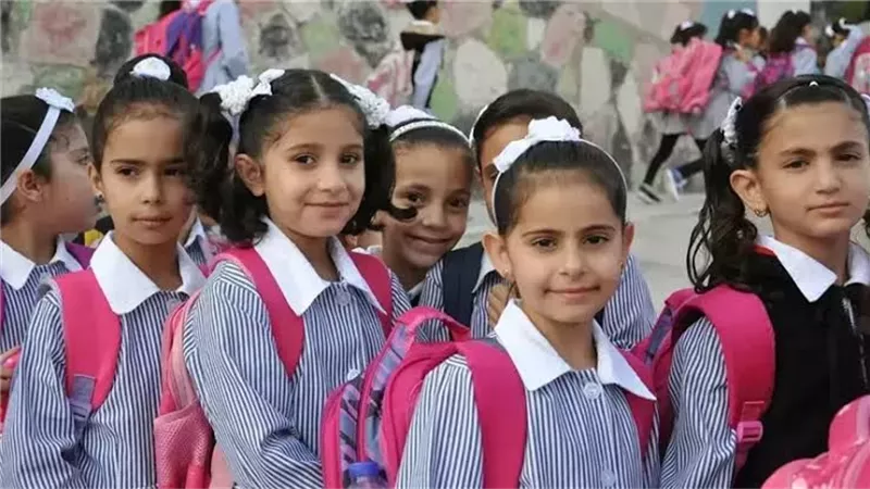 قبل العام الدراسي الجديد.. التعليم تحدد قيمة المصروفات المدرسية وموعد سدادها 