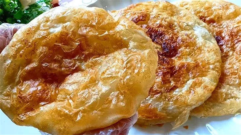 تفسير حلم أكل الفطير في المنام وعلاقته بالمال الكثير 