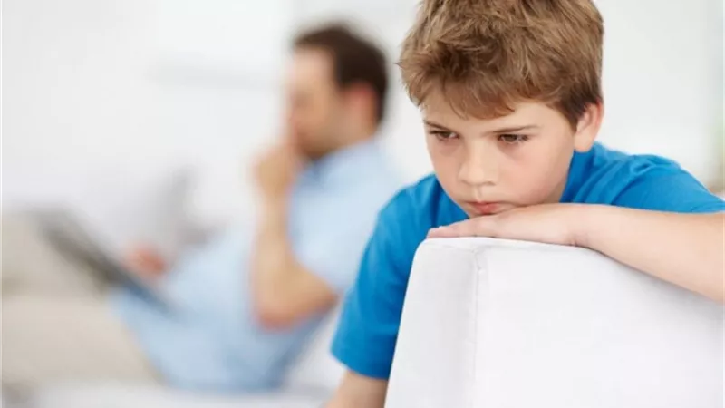 هل تغيير المدرسة يؤثر على نفسية طفلي؟