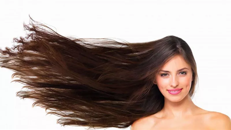 «كوني ملكة جمال».. ماسكات طبيعية ساحرة لتطويل الشعر وتنعيمه