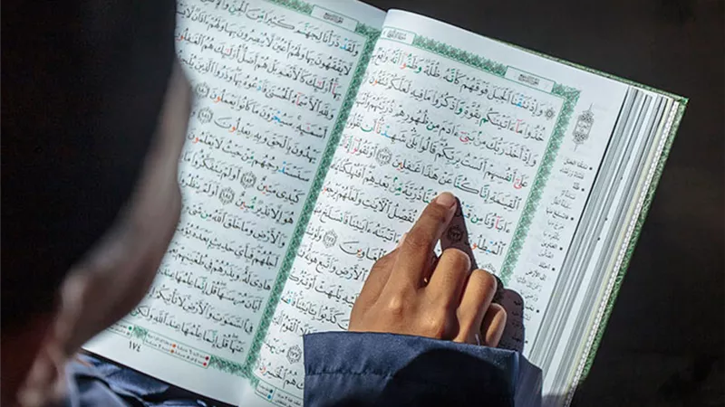 نشطاء السوشيال يقودون حملة لغلق قنوات أغاني قرآنية.. ووزارة الأوقاف تحسم الجدل