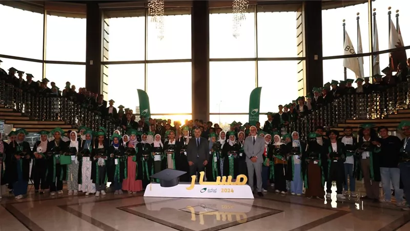 للعام الثاني على التوالي.. هيئة البريد تكرم أوائل الثانوية العامة والأزهرية والدبلومات الفنية)