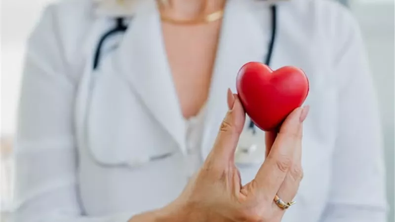 اليوم العالمي للقلب.. 5 أطعمة ومشروبات للحفاظ على صحتك 