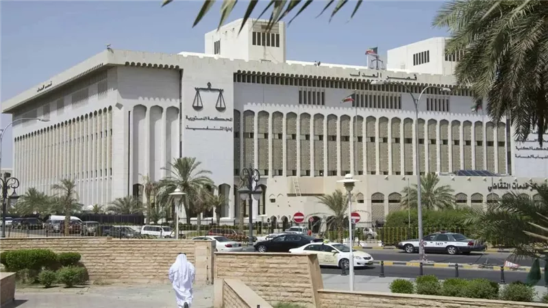 السجن 47 عامًا لأم حاولت قتل ابنتها بحقنة أنسولين في الكويت