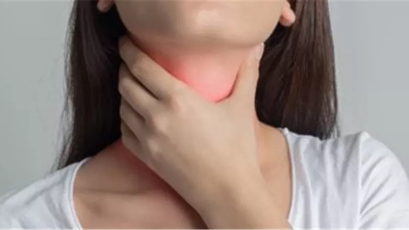 دون أدوية.. 6 طرق تساعدك على علاج التهاب الحلق 