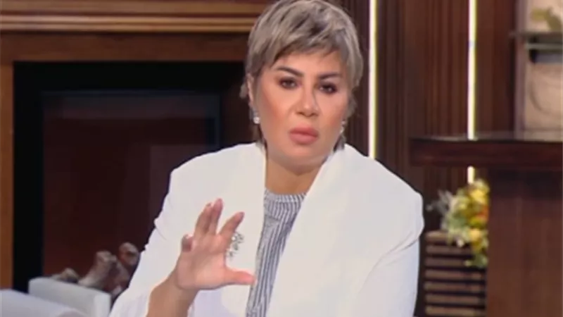 مفيدة شيحة تفتح النار علي سلمى أبو ضيف بعد صور حملها 