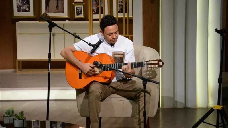 مصطفى قمر أول ضيوف برنامج «سهرة خاصة» مع عمرو الليثي