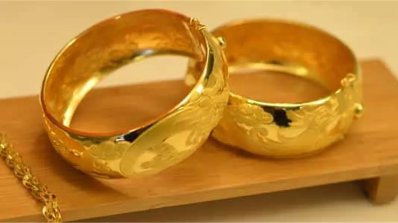 ما حكم إخراج الزكاة على ذهب المرأة المستعمل للزينة؟ .. «الإفتاء تُجيب»