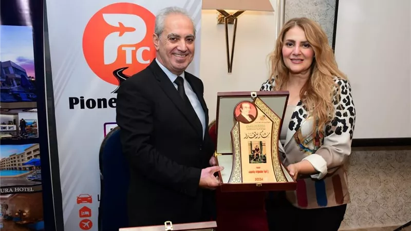 رانيا محمود ياسين تنتهي من عملها في مهرجان الإسكندرية وتحتفل بطريقة مميزة (صور)