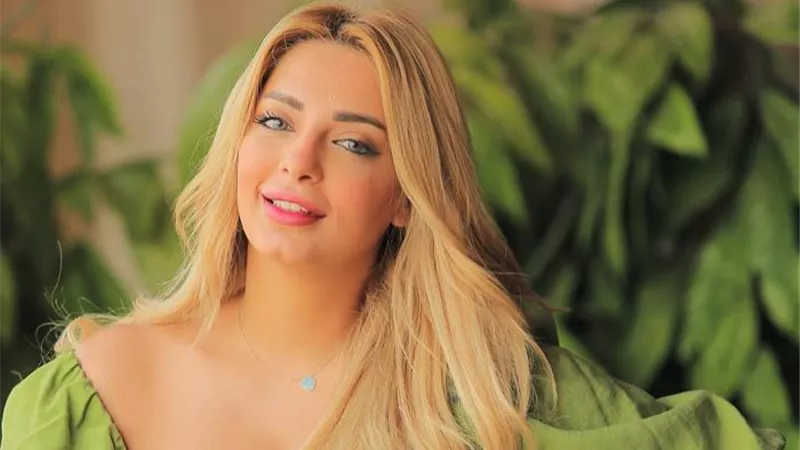 مي حلمي تكشف مواصفات فتى أحلامها: عاقل (فيديو) 