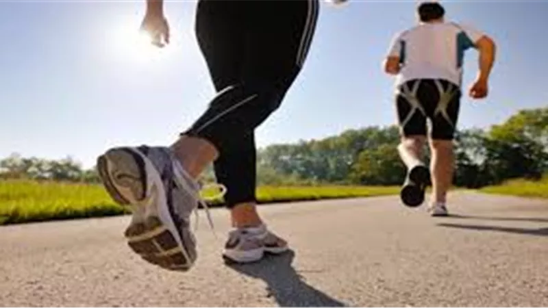 4 خطوات تسهل عليكي اختيار أفضل الأحذية الرياضية لراحة رجلك 