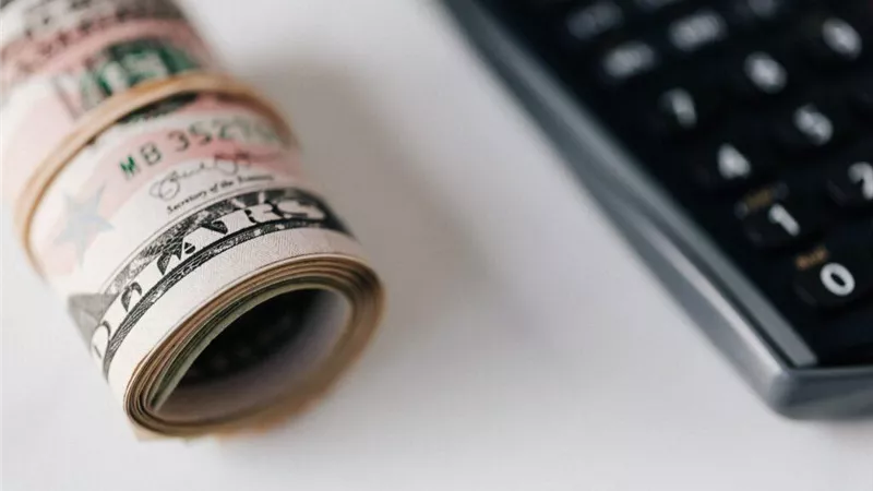 سعر الدولار في البنوك اليوم الإثنين 21-10-2024