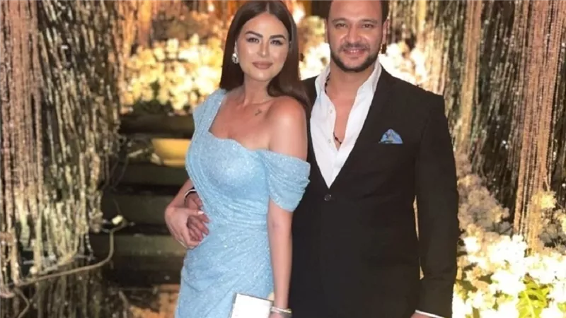 بعد شائعة انفصالهما.. أول ظهور لـ هنادي مهنا وزوجها بمهرجان الجونة