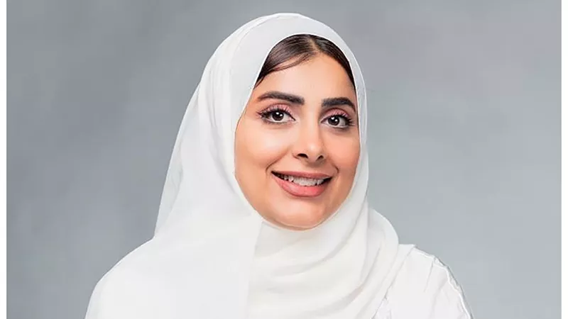 عائشة السيفي | شاعرة عمانية حاصلة على لقب أميرة الشعراء