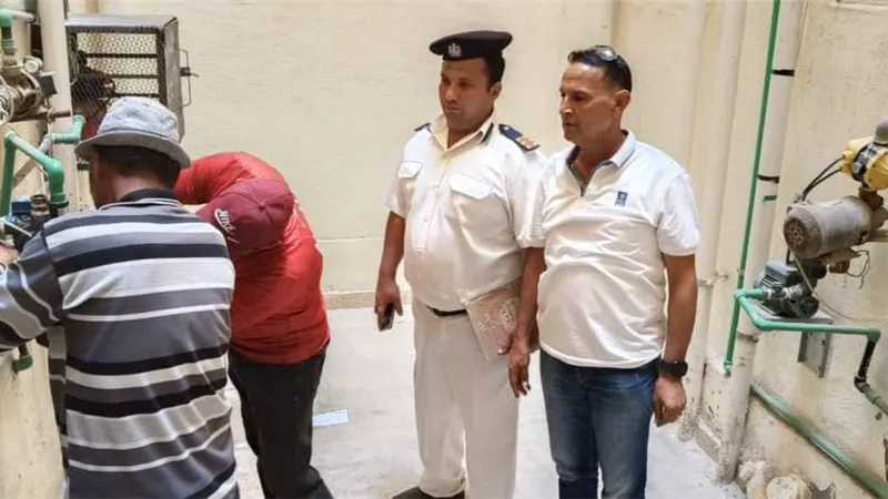 صور/ حملات على وصلات المياه الخلسة وتحصيل المديونيات بالمدن الجديدة 