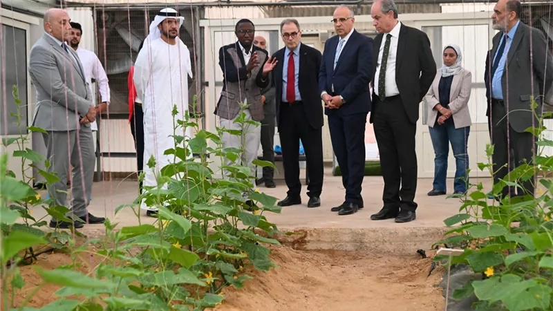 بالصور.. وفد إماراتي رفيع المستوى يزور الجامعة الأمريكية بالقاهرة 
