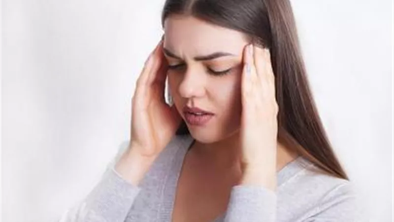 7 نصائح فعالة لتخفيف الصداع دون أدوية