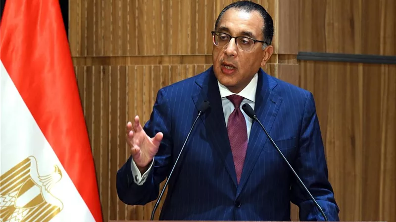 رئيس الوزراء: الحكومة حاولت بكل السبل لإعادة شركة النصر للسيارات للعمل من جديد