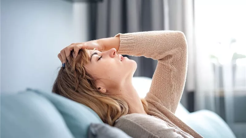 للنساء .. 5 علامات تدل على نقص فيتامين ب12