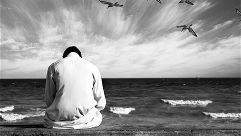 أحب فتاة وأعاني من سرعة القذف.. هل أتزوجها؟
