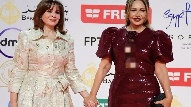 إلهام شاهين وليلى علوي يخطفان الأنظار في عرض «سلمى» لسلاف فواخرجي (صور)