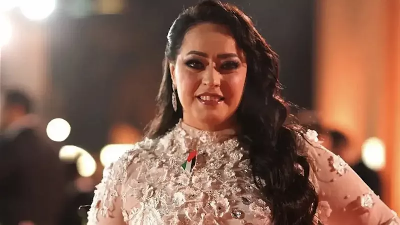 هند عاكف تتصدر التريند بعد موقفها المحرج مع حسين فهمي (فيديو) 