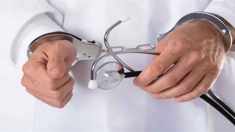 التفاصيل الكاملة لقصة طبيب اغتصب بناته الثلاثة فى فيلا بالقاهرة الجديدة
