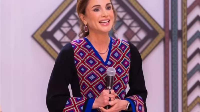 «أحلى نعمة» الملكة رانيا توجه رسالة إلى حفيدتها الأميرة إيمان في ظهورها الأخير 