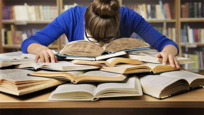 الصحة تقدم 5 عادات صحية لتقوية المناعة خلال فترة الامتحانات
