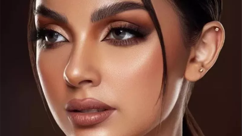 في شتاء 2025... 4 ألوان أحمر شفاه تتصدر موضة المكياج 