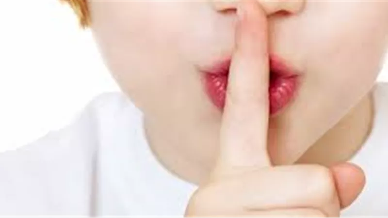 ابني يمارس العادة السرية.. ماذا أفعل؟