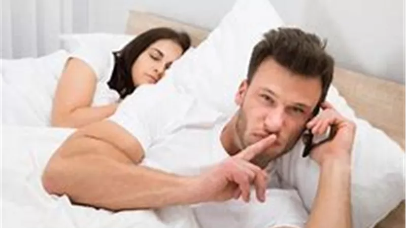 كيف أتعامل مع خيانة زوجي المستمرة؟