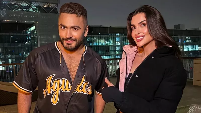 هل يقصد تامر حسني إثارة غيرة بسمة بوسيل بعد رسالته للمغربية دعاء؟ 